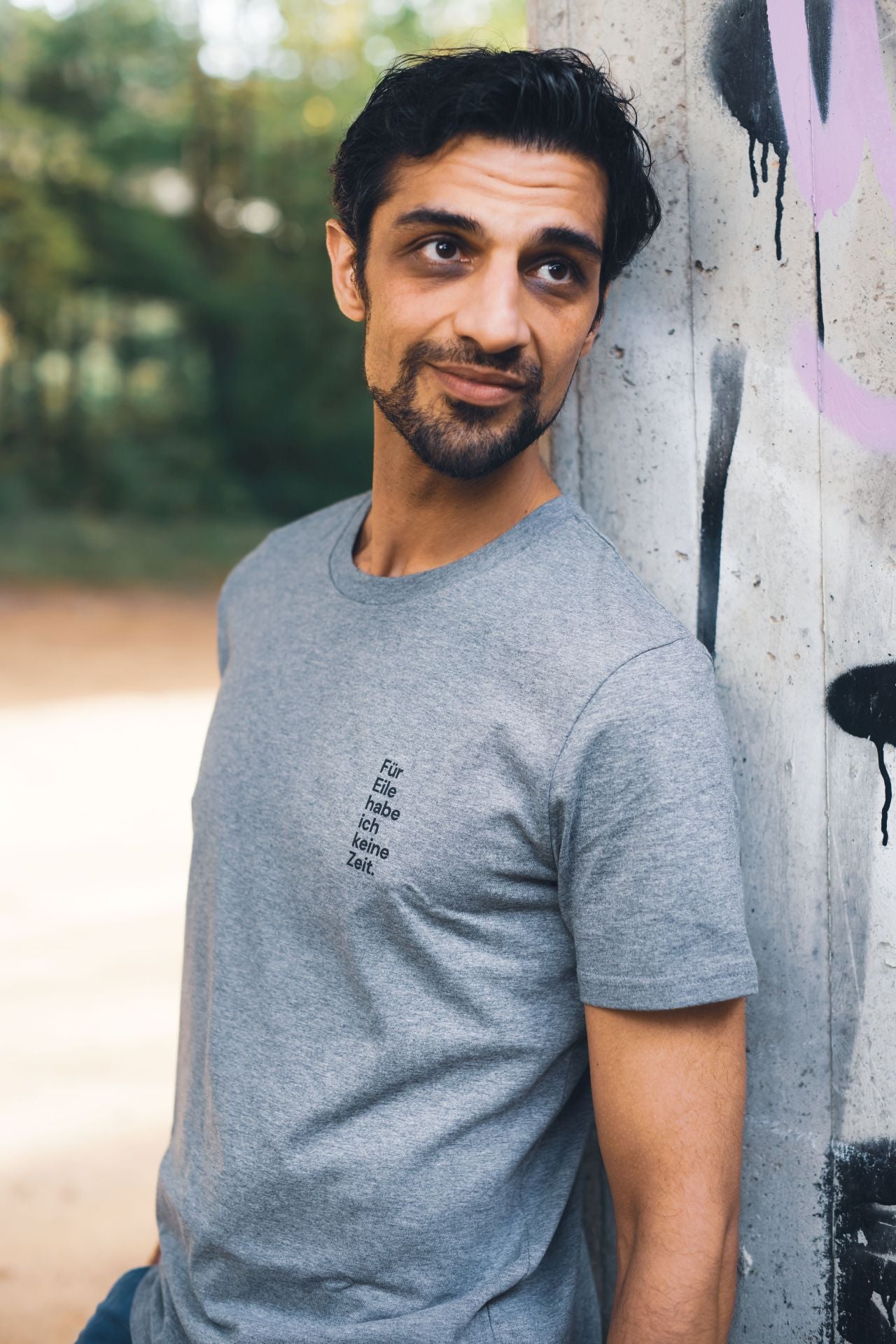 „Für Eile habe ich keine Zeit“ Unisex Organic Shirt
